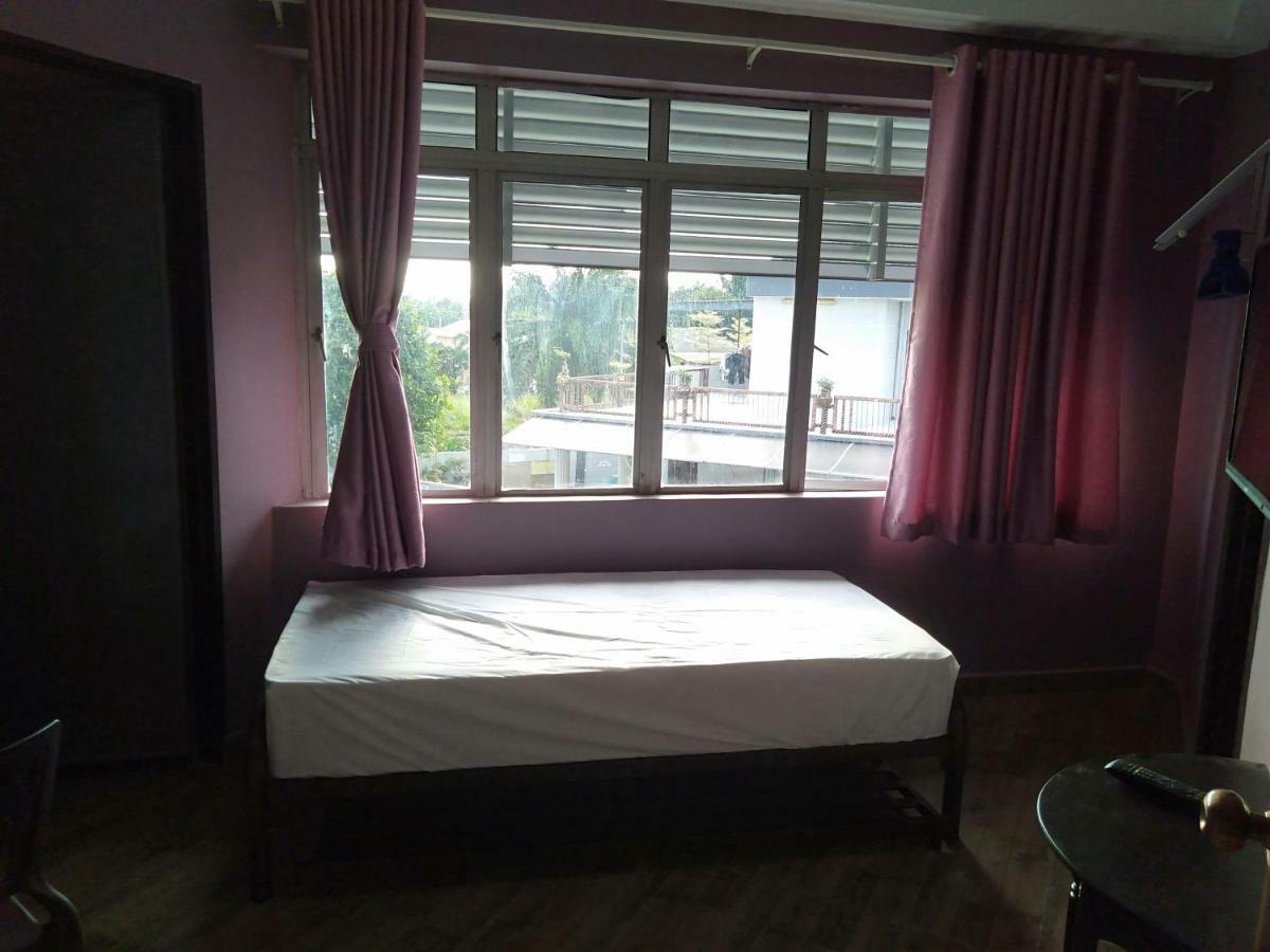 Purple Dream Home Teluk Panglima Garang Buitenkant foto