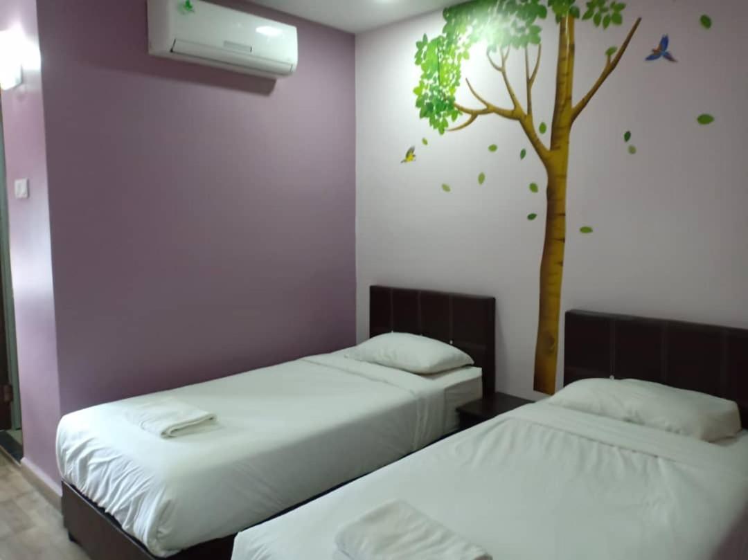 Purple Dream Home Teluk Panglima Garang Buitenkant foto